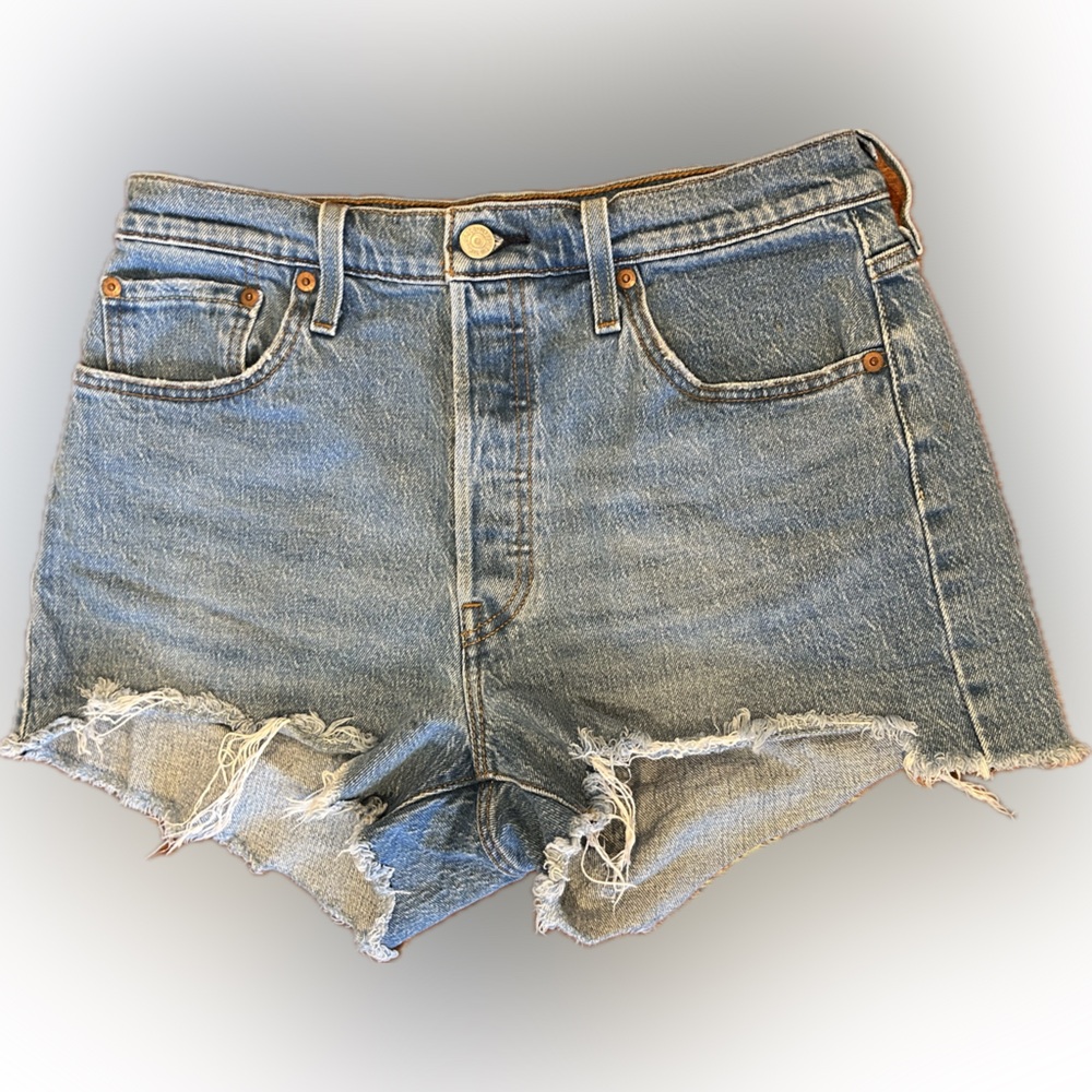 Levi’s 501 Original Cut-Off Denim Shorts – Size 29W